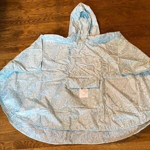 NWT Vera Bradley Rain Poncho Light Green Paisley